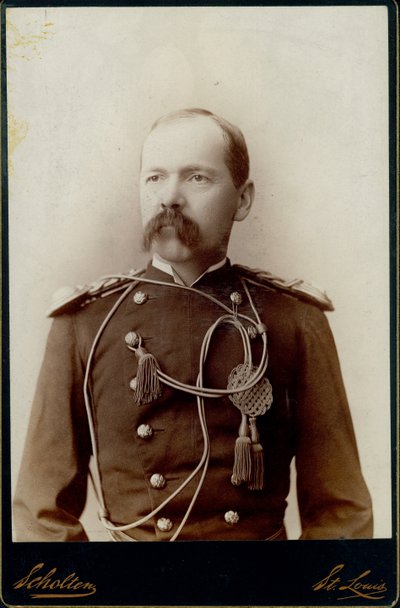 Louis H. Rucker, Capitán, Ejército de EE.UU. de St. Louis Scholten